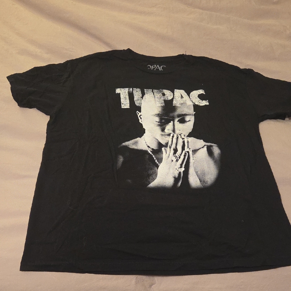 *$4/$15 Deal Classic Black Tupac Graphic T-Shirt